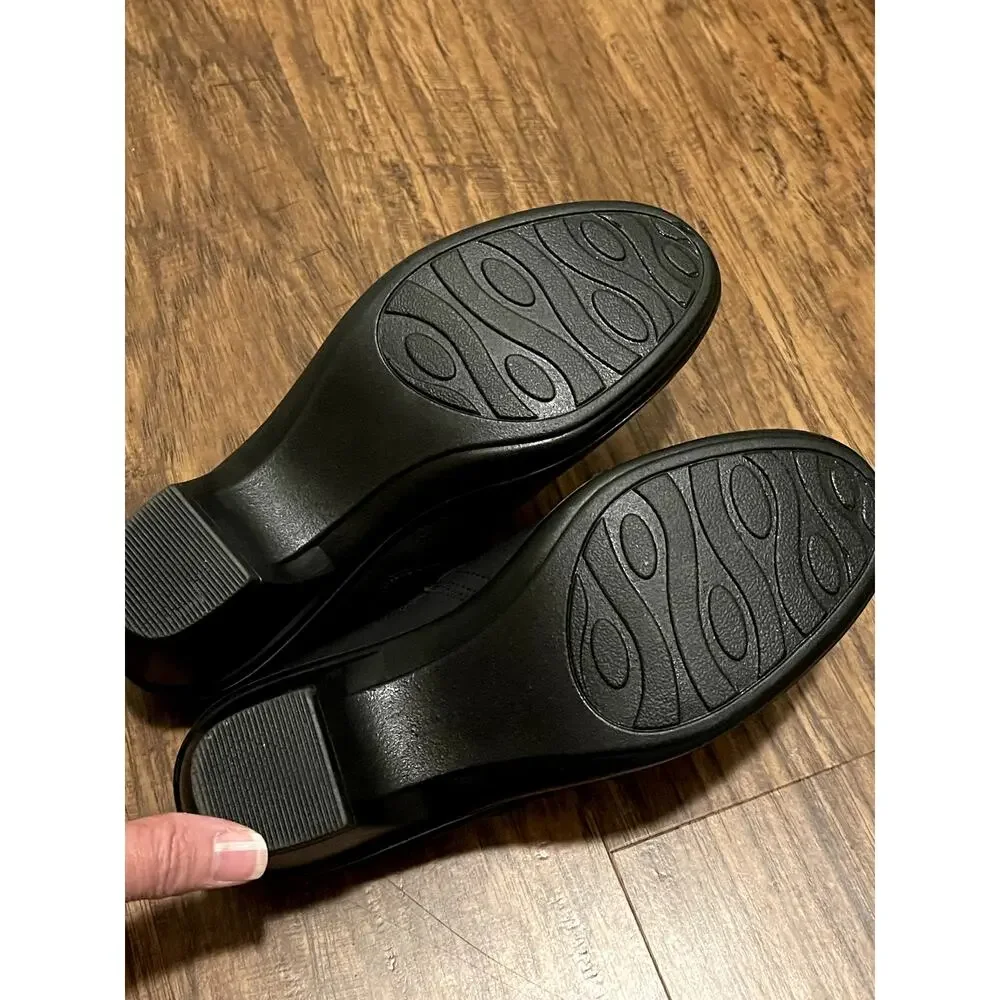 Easy Street Comfort Wave Clogs Black women's size‎ 6M